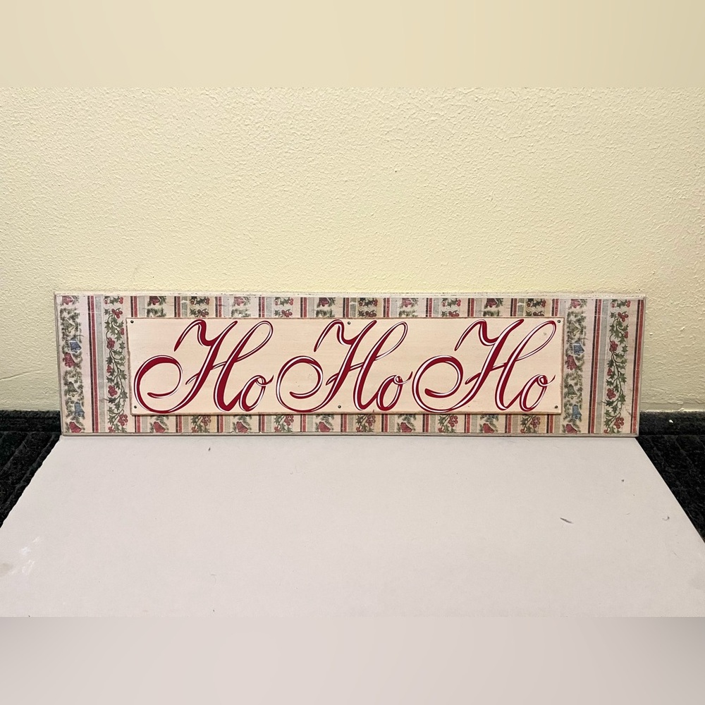 Festive 'Ho Ho Ho' Holiday Christmas Wall Decor